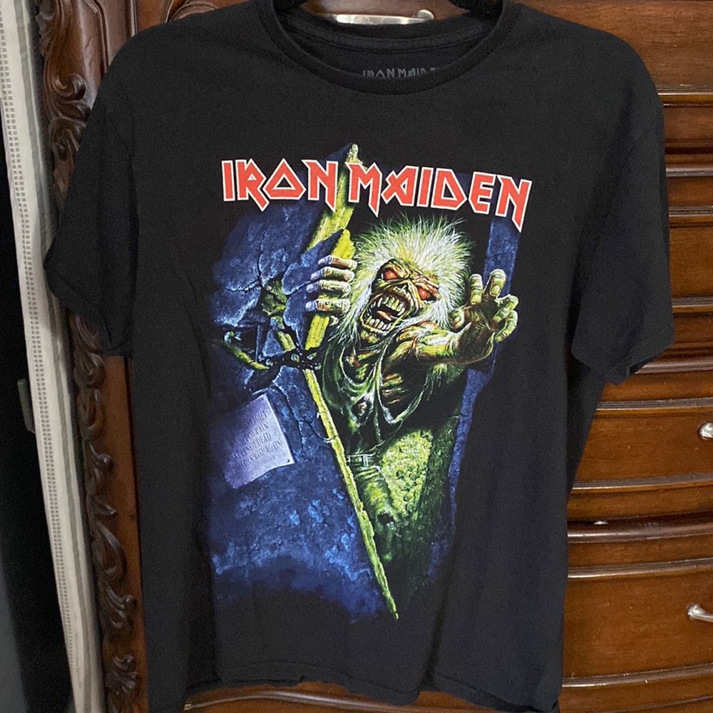 IRON MAIDEN man medium graphic t-shirt black
